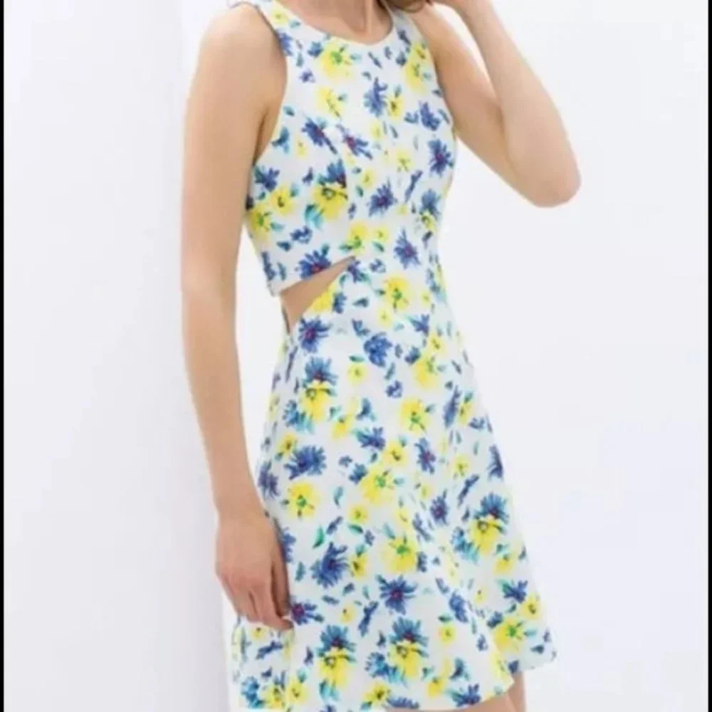 ZARA TRAFALUC White Blue Yellow Floral Cutout Dress S - Picture 15 of 15